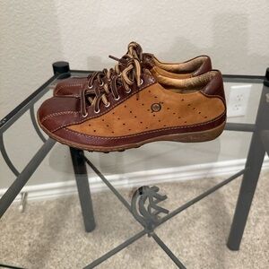 Born Two-Tone Leather & Suede Sneakers Sz 7.5